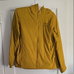 Arc'teryx Atom LT Insulated Hoody / Golden Yellow Hooded Jacket